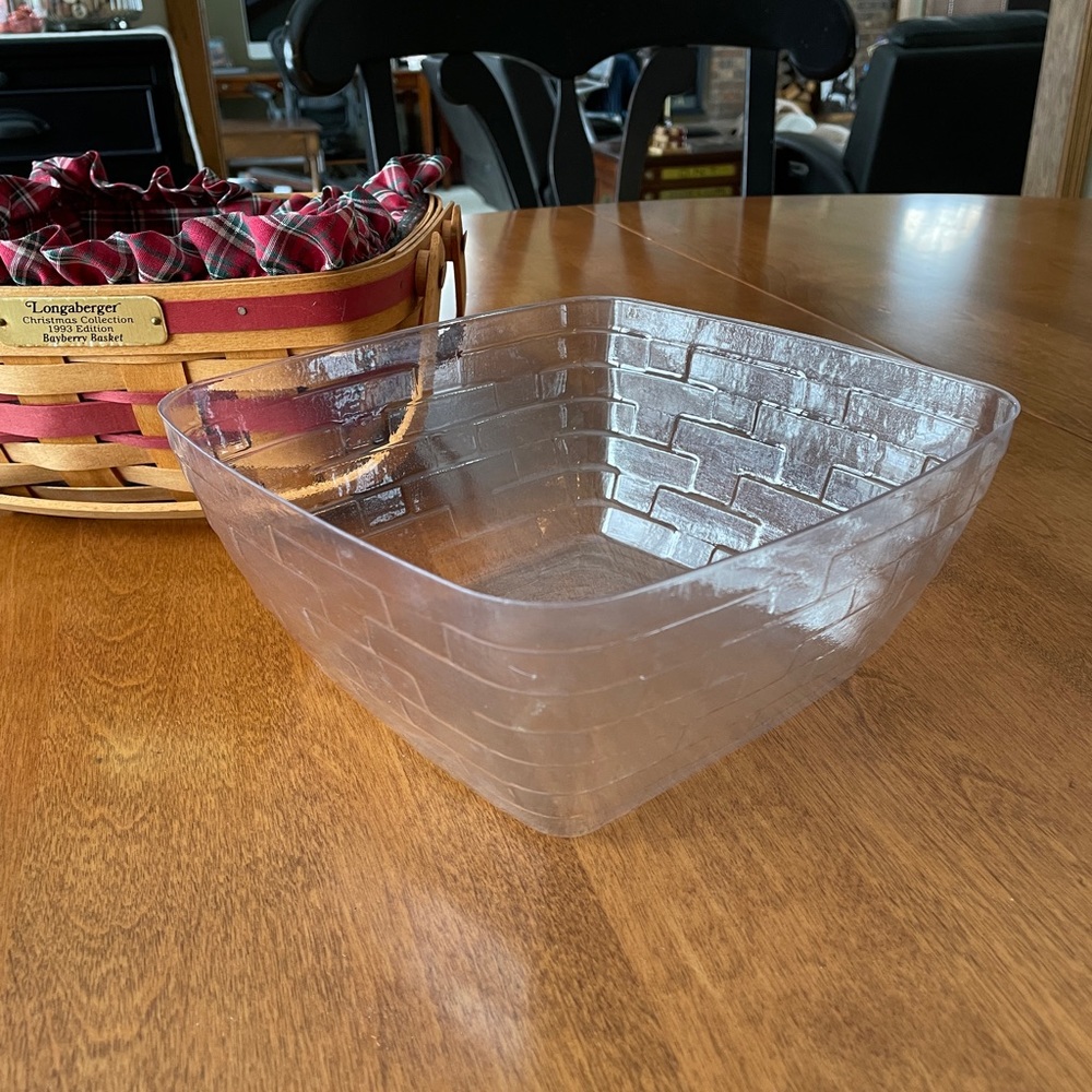 Longaberger 1993 Christmas Bayberry Basket - Picture 7 of 9